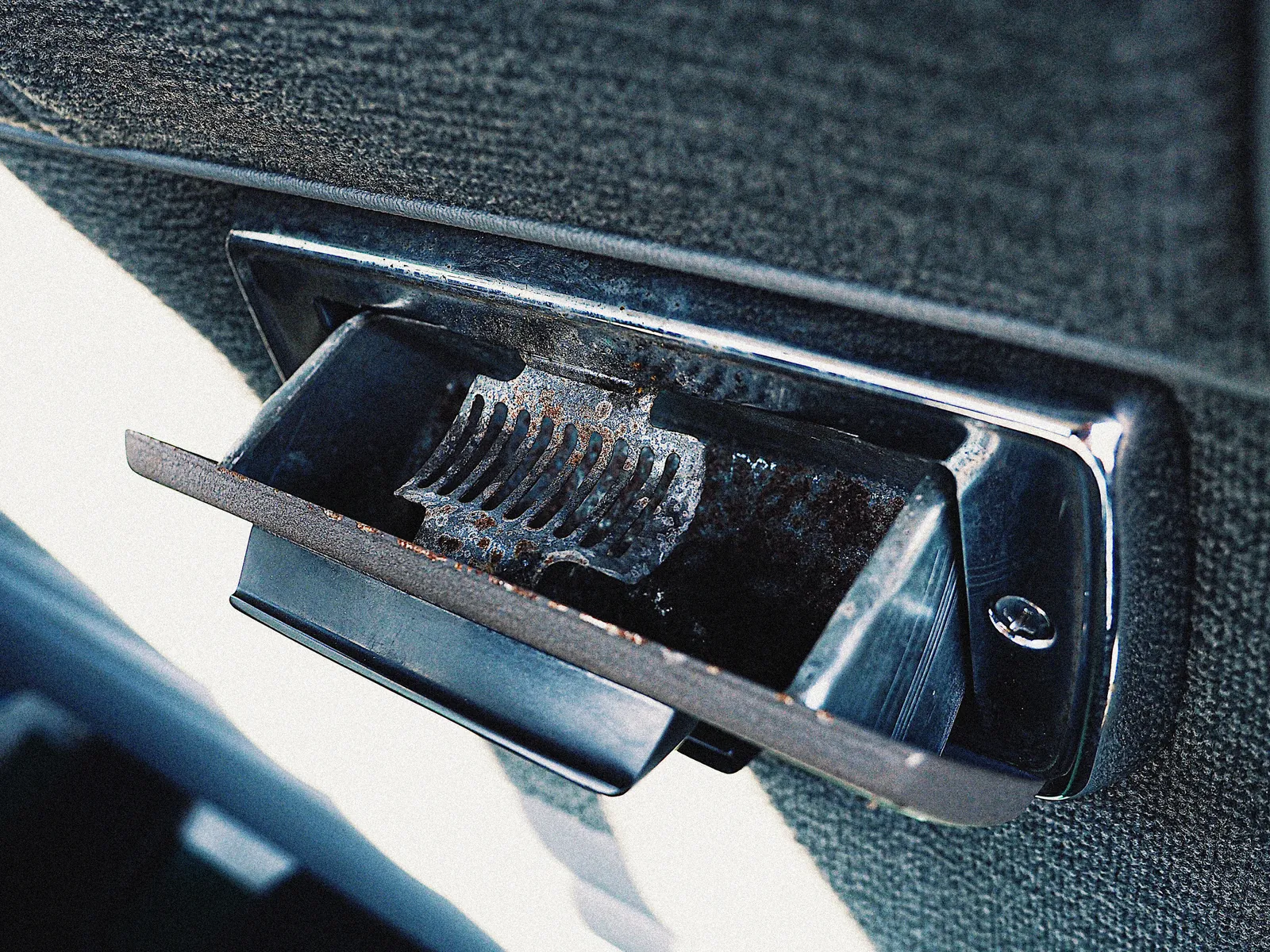 Ashtray